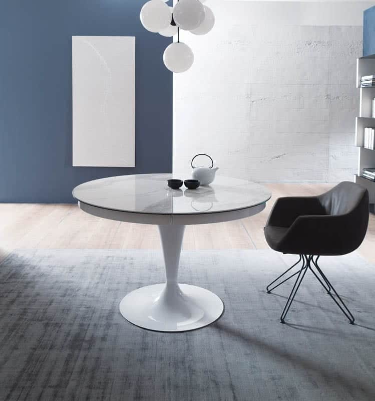 Tavolo rotondo allungabile: avete mai pensato di scegliere questo particolare modello di tavolo per casa vostra?