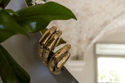 Specchi rotondi: 10 modelli di design per arredare le pareti