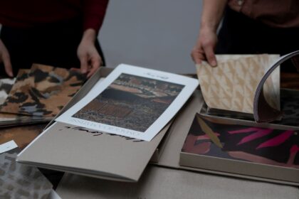 Le carte da parati di Elena Carozzi