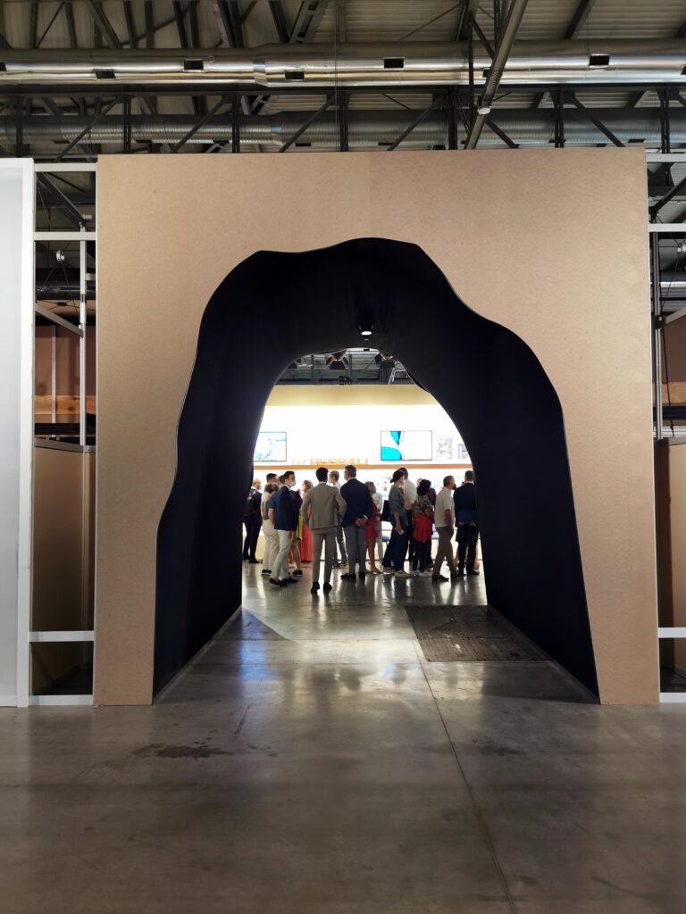 SuperSalone
