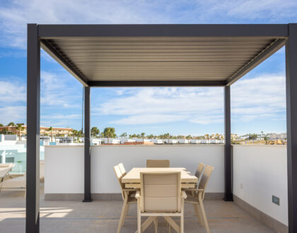 Ombra, aria e pioggia: le variabili che determinano l’uso reale di un patio