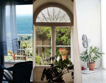 Come rendere una casa più fresca senza aria condizionata: strategie naturali per vivere meglio l’estate
